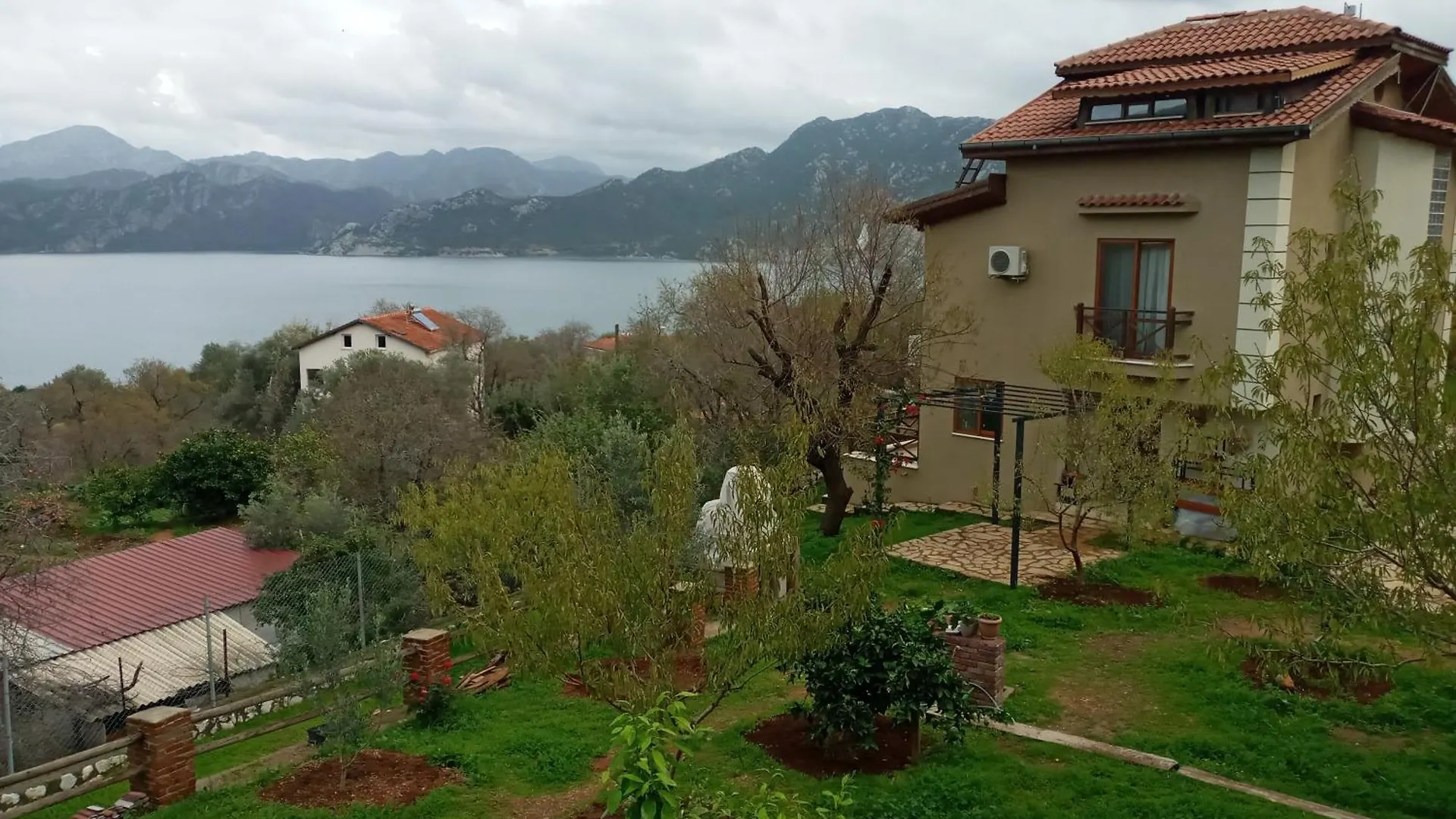 فيلة Almond Tatil Evi مرمريس تركيا