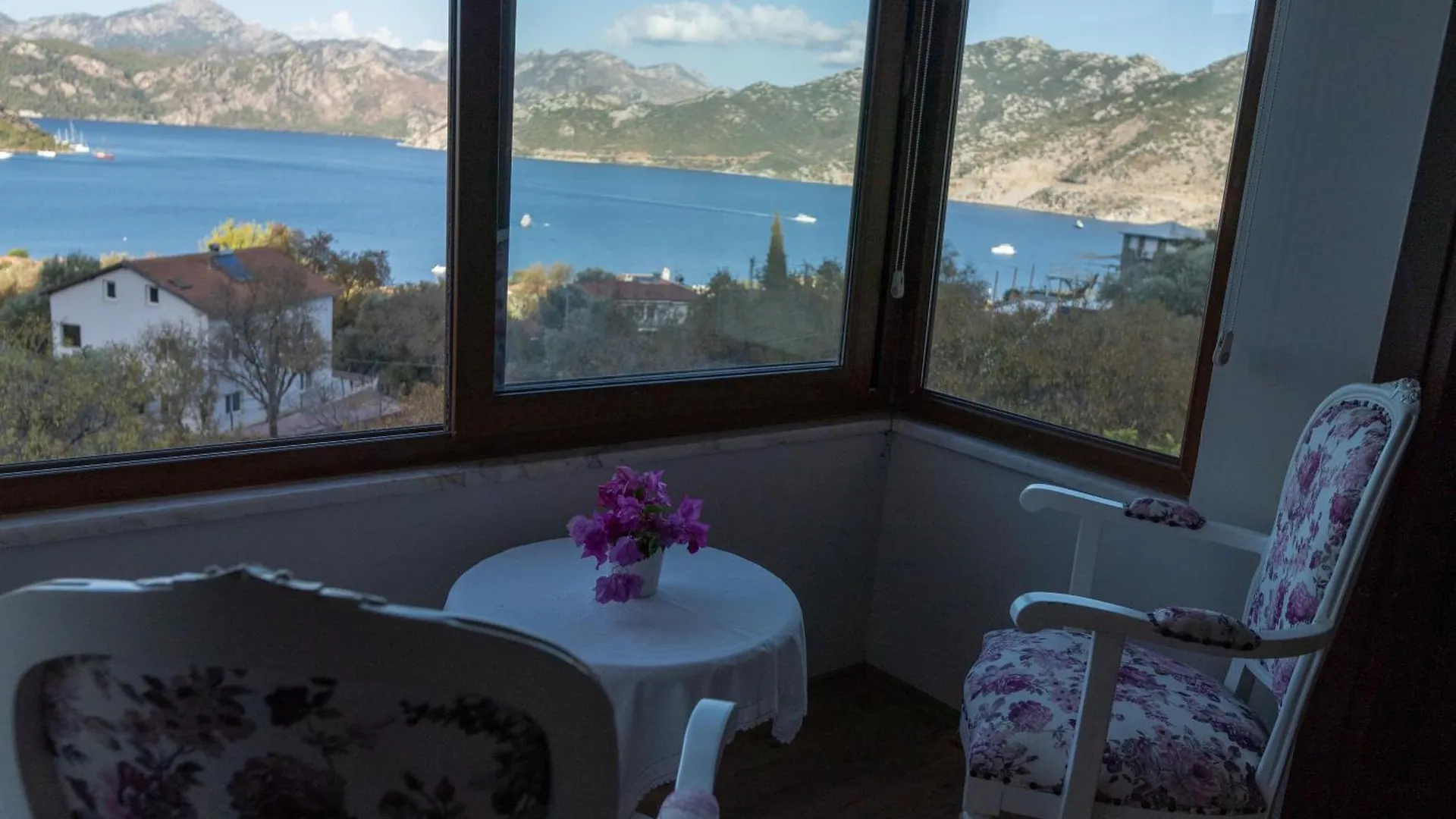 فيلة Almond Tatil Evi مرمريس تركيا
